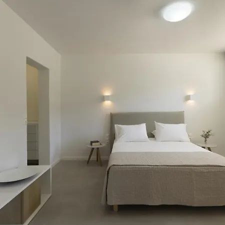 Stunning Beachfront 3br That Has It All! * Ambelas