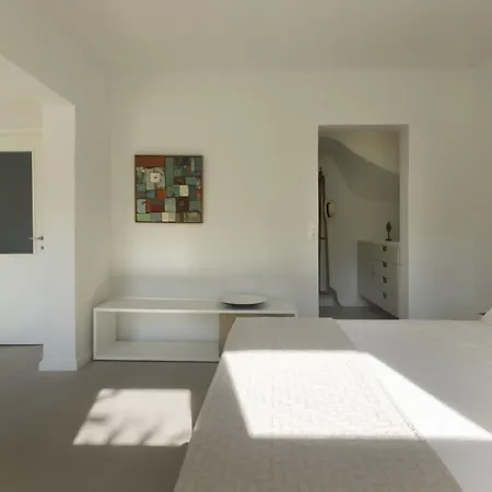 Stunning Beachfront 3br That Has It All! Villa *