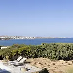 Stunning Beachfront 3br That Has It All! Ambelas