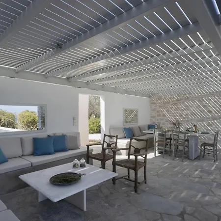 Stunning Beachfront 3br That Has It All! * Ambelas