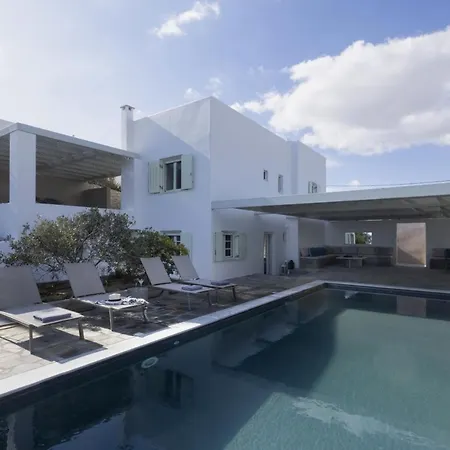 Stunning Beachfront 3br That Has It All! أمبيلاس