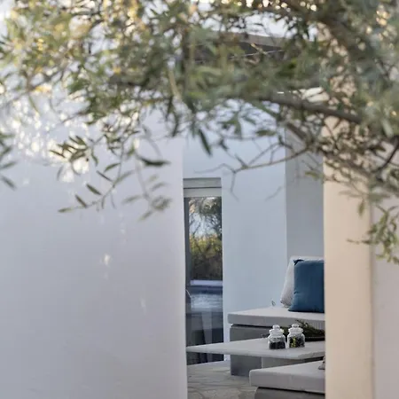 Stunning Beachfront 3br That Has It All! Ambelas