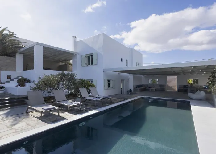 Stunning Beachfront 3br That Has It All! Ambelas